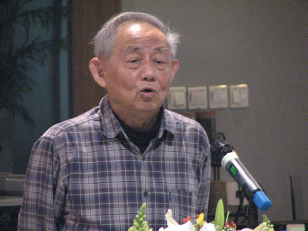 著名画家徐希讲话