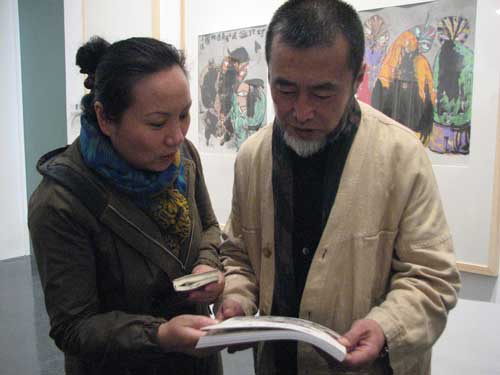 国家一级美术师关玉良与《艺术天成》通联部主任宁文艳合影