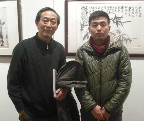 方贤道老师与记者林少云合影