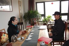 《艺术天成》杂志主编杨洋拜访“香者”潘奕辰