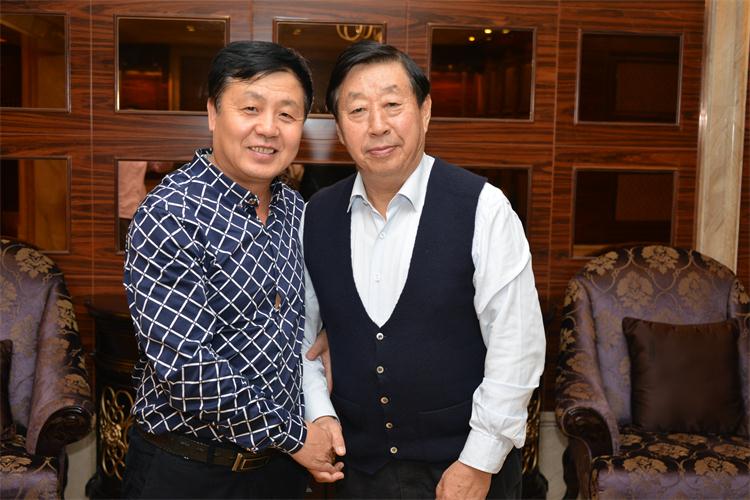 中国美术家协会主席刘大为与艺术天成杂志社总编辑杨文超