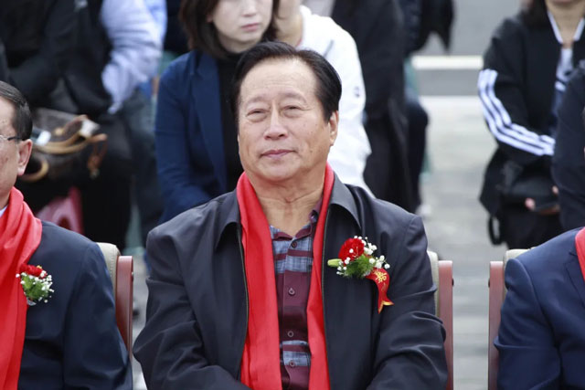 11原吉林省民政厅厅长，诗人，作家潘占学