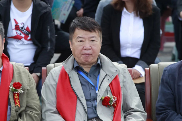 14世界华人美术家收藏家联合会副会长、北京王雪涛纪念馆馆长徐健